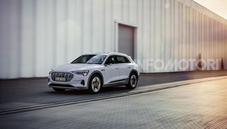 Audi e-tron 50 quattro: il SUV elettrico dei quattro anelli è ancora più accessibile - Foto 3 di 8