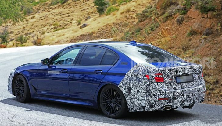 BMW Serie 5 2020 facelift: cambiano l’estetica e la tecnologia - Foto 8 di 15