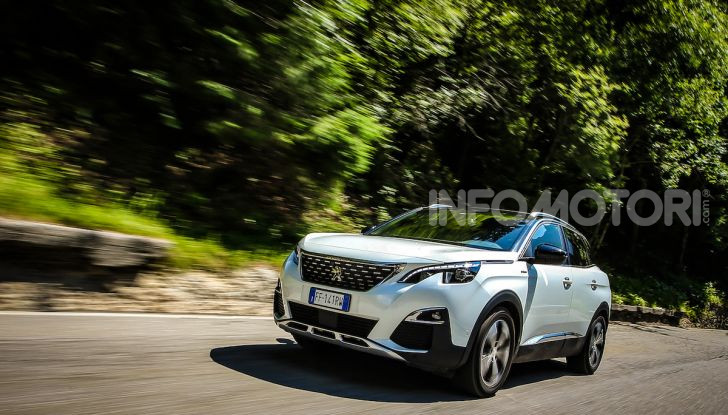 Peugeot 3008 GT Hybrid4, consumi e motori - Foto 8 di 15