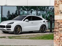 Porsche Cayenne Turbo S E-Hybrid: dati tecnici, prezzi e consumi