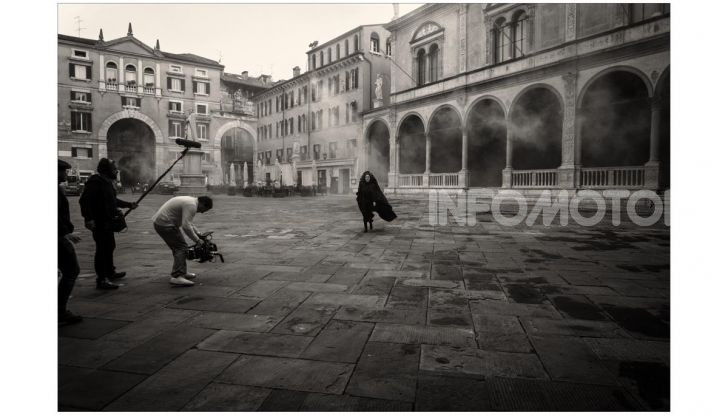 Calendario Pirelli 2020: Looking for Juliet con Emma Watson - Foto 19 di 23