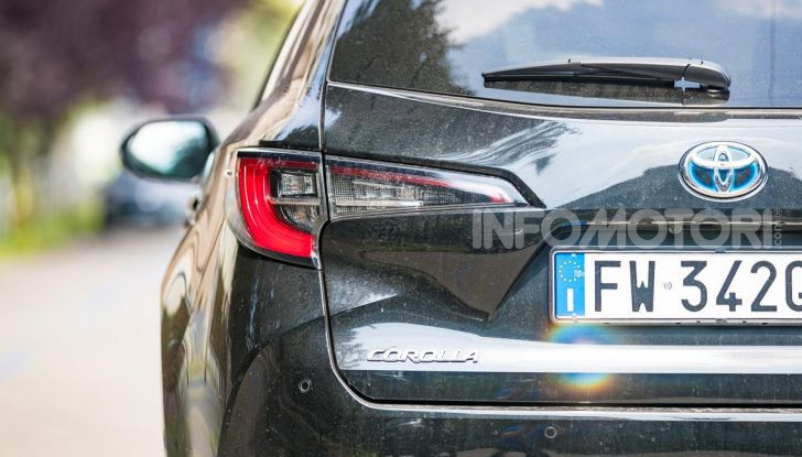 [VIDEO] Prova consumi Toyota Corolla Touring Sports Hybrid 2019 - Foto 31 di 43