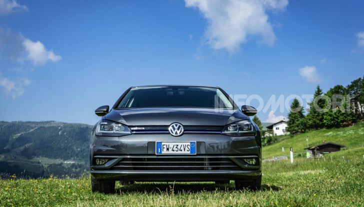 [VIDEO] Prova Volkswagen Golf TGI: La Strada in Streaming! - Foto 4 di 33