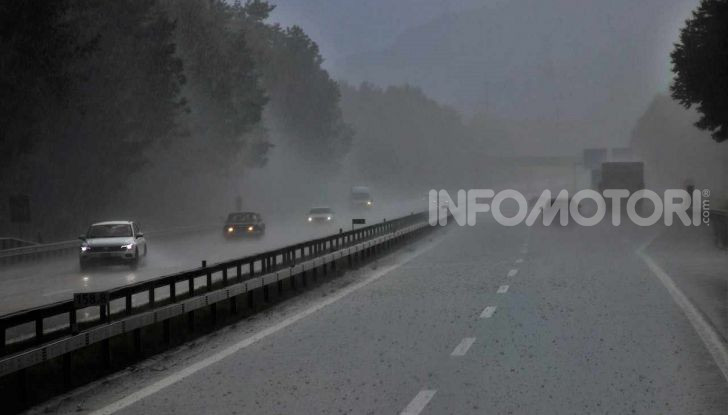 Maltempo in autostrada: tutti i consigli per evitare incidenti - Foto 4 di 10