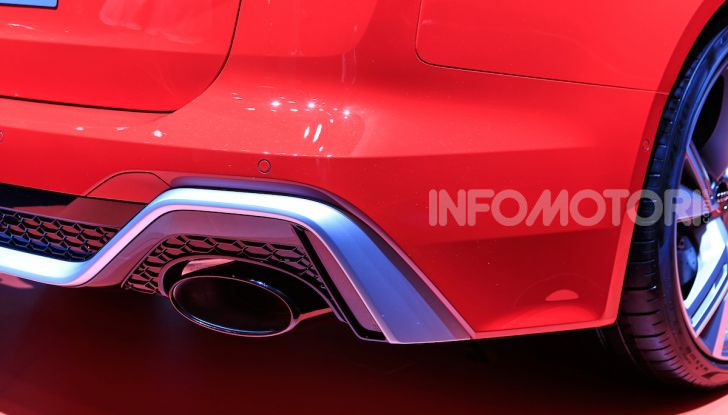 Audi RS6 Avant: un po’ station wagon un po’ supercar - Foto 14 di 23