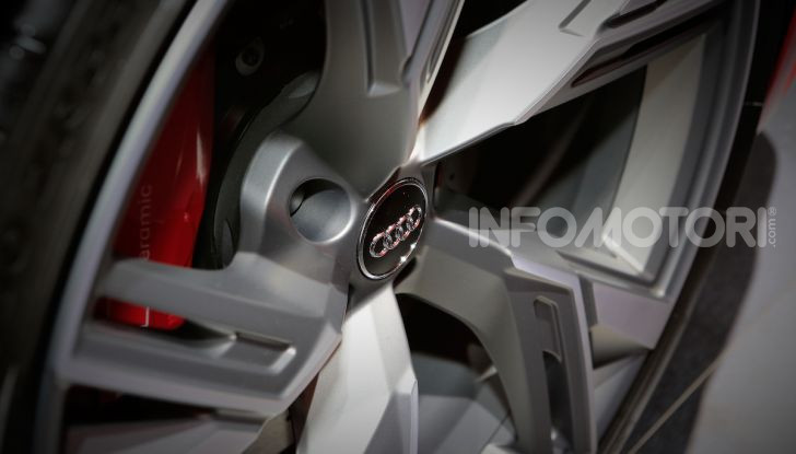 Audi RS6 Avant: un po’ station wagon un po’ supercar - Foto 16 di 23