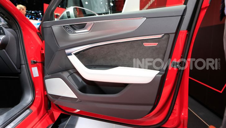 Audi RS6 Avant: un po’ station wagon un po’ supercar - Foto 20 di 23