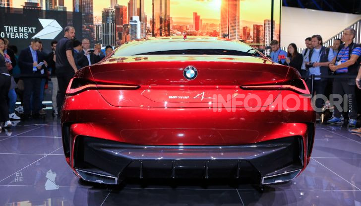 BMW Concept 4 anticipa il design futuro del brand - Foto 20 di 34