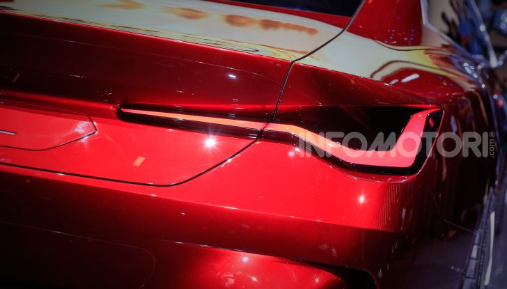 BMW Concept 4 anticipa il design futuro del brand - Foto 21 di 34