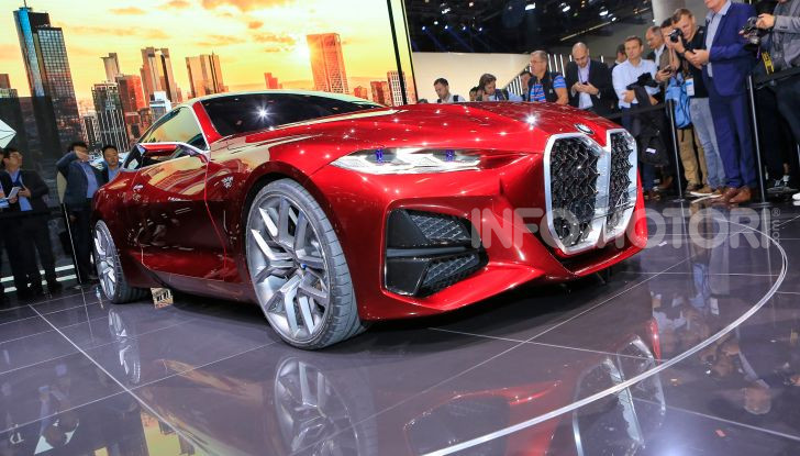 BMW Concept 4 anticipa il design futuro del brand - Foto 25 di 34