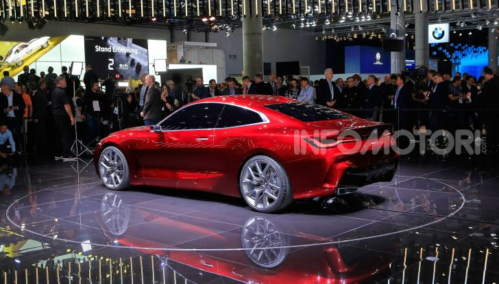 BMW Concept 4 anticipa il design futuro del brand - Foto 23 di 34