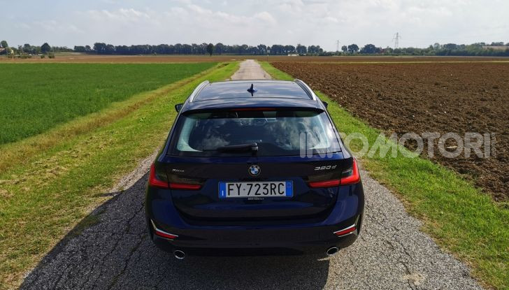[VIDEO] Prova su strada nuova BMW Serie 3 Touring: La regina è tornata! - Foto 12 di 35