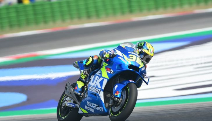 MotoGP 2019: Marquez vince a Misano in volata su Quartararo, terzo Vinales davanti a Rossi - Foto 18 di 35