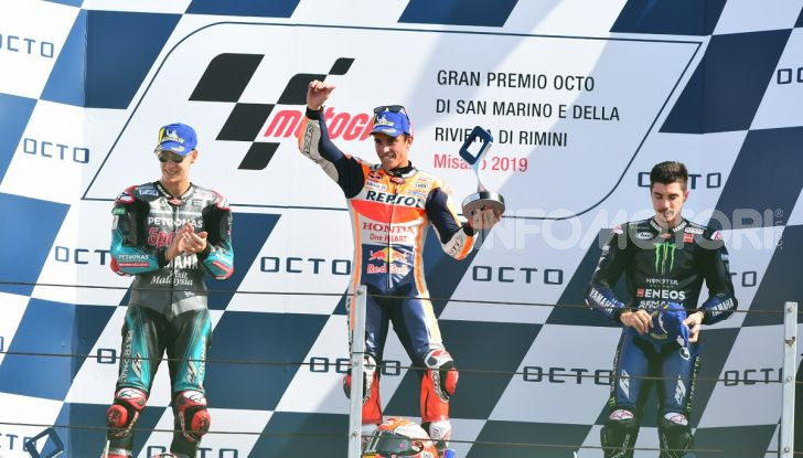 MotoGP 2019: Marquez vince a Misano in volata su Quartararo, terzo Vinales davanti a Rossi - Foto 28 di 35