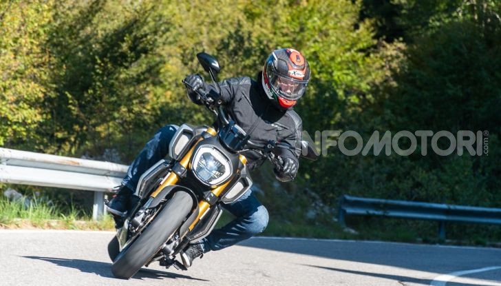 Prova video Ducati Diavel 1260S, un diavolo come nessun’altra - Foto 11 di 43