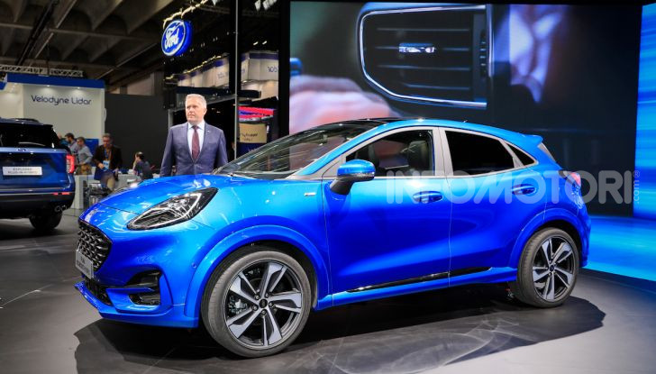 Ford Kuga: la terza generazione è più tecnologica e ibrida - Foto 12 di 14