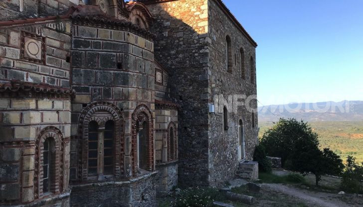 Viaggi in moto, Grecia: il giro del Peloponneso con una Suzuki V-Strom 1000 XT - Foto 28 di 43