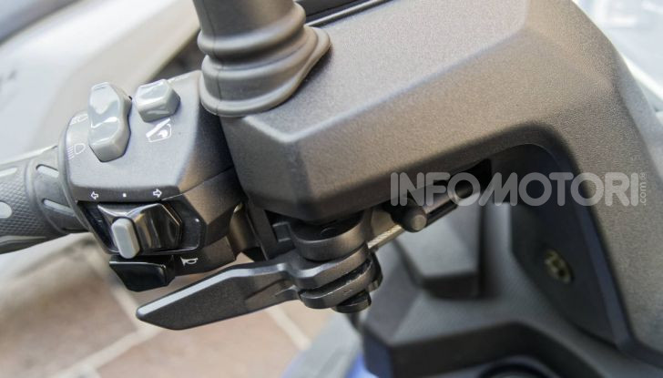 Prova Kymco Xciting 400i s: pochi difetti, tanta sostanza - Foto 33 di 51