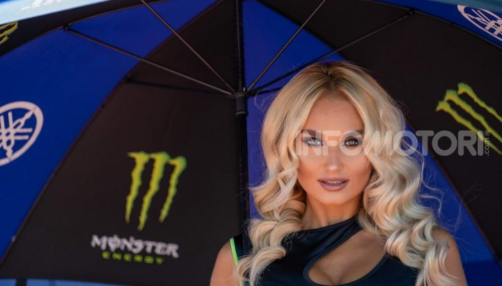 [GALLERY] Le ombrelline più belle del GP di Misano 2019 - Foto 33 di 81