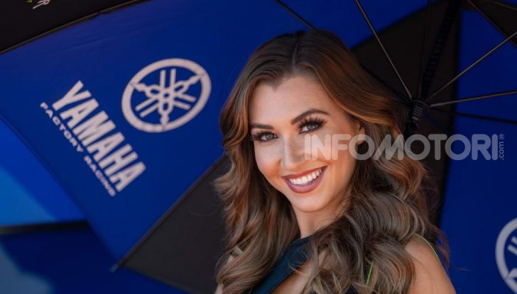 [GALLERY] Le ombrelline più belle del GP di Misano 2019 - Foto 38 di 81