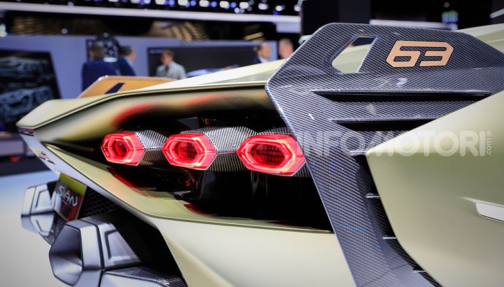 Lamborghini Sian: l’ibrida di Sant’Agata è un fulmine da 819CV - Foto 12 di 45