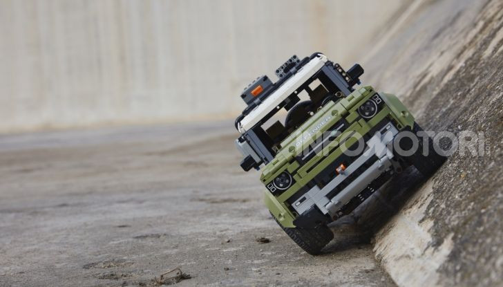 Land Rover Defender LEGO Technic in vendita dal 1 ottobre a 179€ - Foto 6 di 13