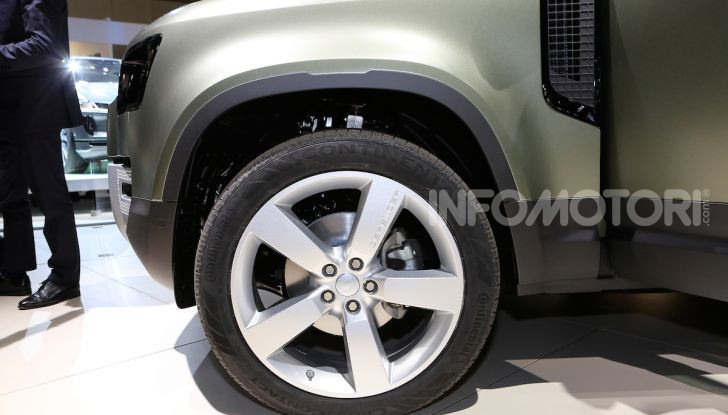 Land Rover Defender 2020, dati e informazioni - Foto 33 di 47