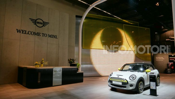 Mini elettrica: prezzi e caratteristiche della Mini Full Electric - Foto 5 di 14