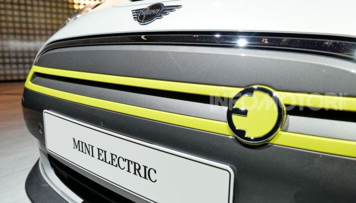 Mini elettrica: prezzi e caratteristiche della Mini Full Electric - Foto 9 di 14