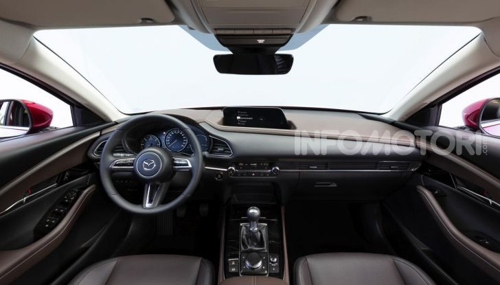 [VIDEO] Prova su strada Mazda CX-30: la giusta misura al crossover giapponese - Foto 33 di 43