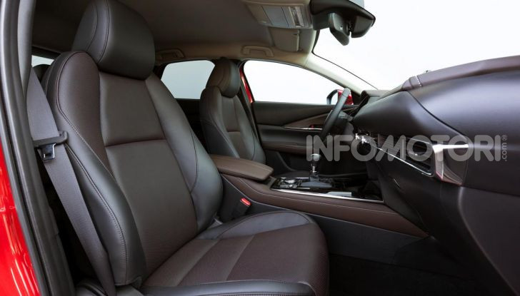 [VIDEO] Prova su strada Mazda CX-30: la giusta misura al crossover giapponese - Foto 36 di 43
