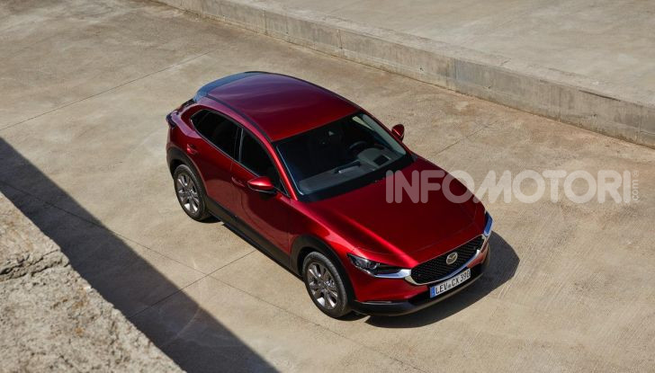 [VIDEO] Prova su strada Mazda CX-30: la giusta misura al crossover giapponese - Foto 10 di 43