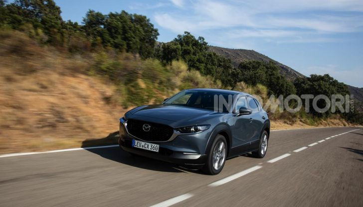[VIDEO] Prova su strada Mazda CX-30: la giusta misura al crossover giapponese - Foto 16 di 43