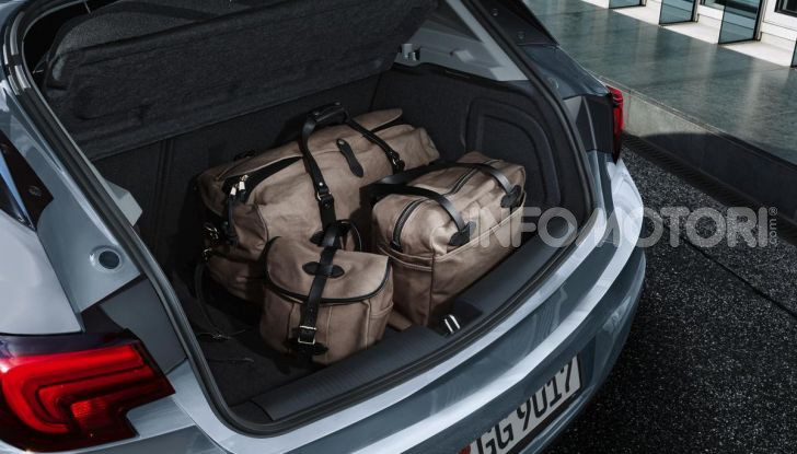 [VIDEO] Opel Astra 2019, prova su strada: nuovi motori, restyling e tecnologia - Foto 16 di 30