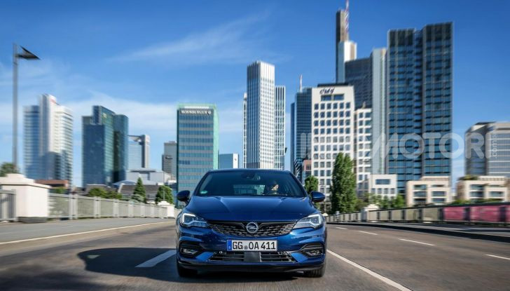 [VIDEO] Opel Astra 2019, prova su strada: nuovi motori, restyling e tecnologia - Foto 13 di 30