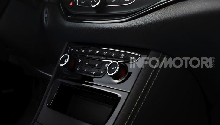 [VIDEO] Opel Astra 2019, prova su strada: nuovi motori, restyling e tecnologia - Foto 10 di 30