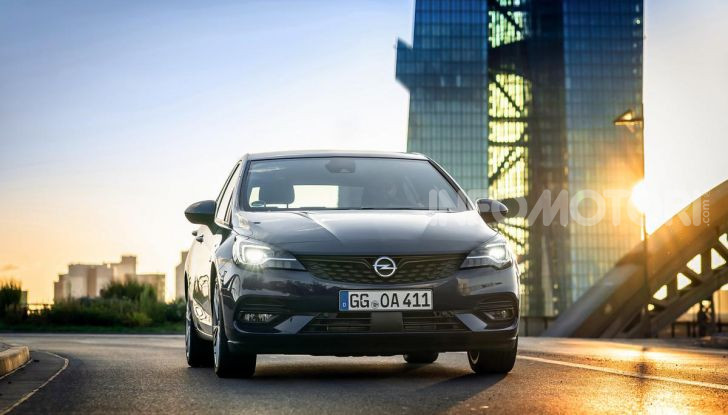 [VIDEO] Opel Astra 2019, prova su strada: nuovi motori, restyling e tecnologia - Foto 3 di 30