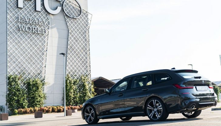 [VIDEO] Prova su strada nuova BMW Serie 3 Touring: La regina è tornata! - Foto 25 di 35
