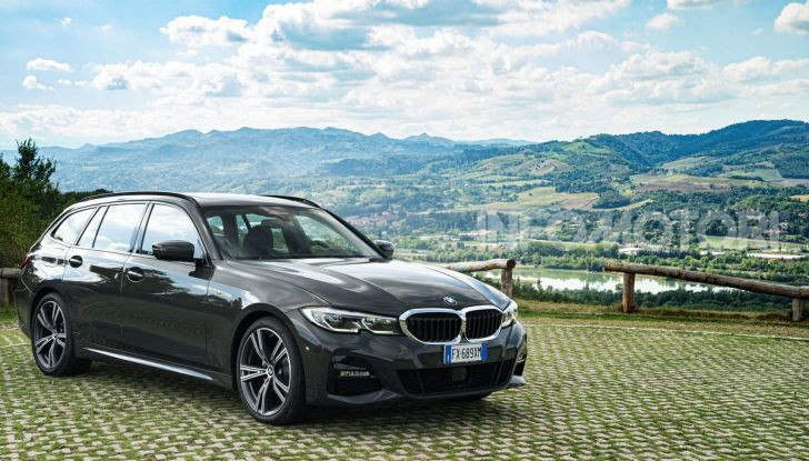 [VIDEO] Prova su strada nuova BMW Serie 3 Touring: La regina è tornata! - Foto 24 di 35
