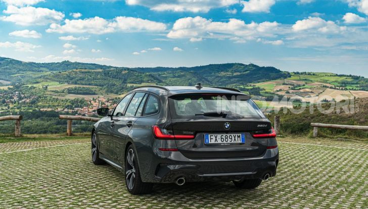 [VIDEO] Prova su strada nuova BMW Serie 3 Touring: La regina è tornata! - Foto 23 di 35