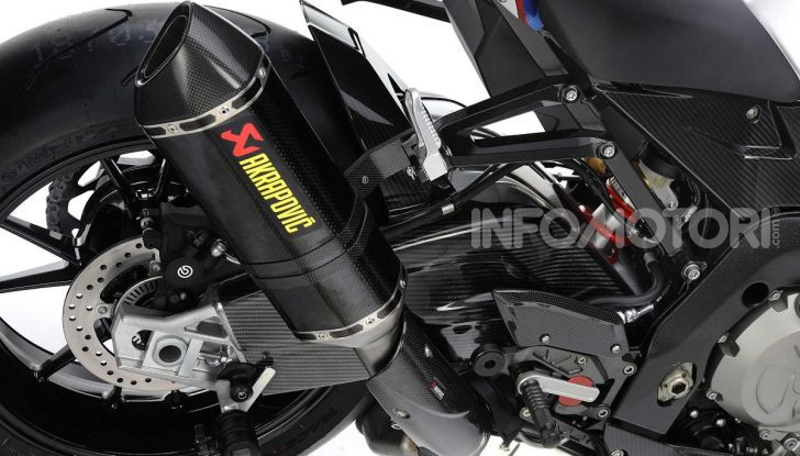 Scarico moto aftermarket: basta che sia omologato per essere in