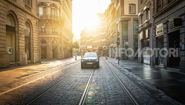 Prova su strada Skoda Kamiq: il terzo elemento della gamma SUV - Foto 9 di 39