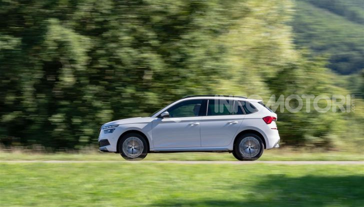 Prova su strada Skoda Kamiq: il terzo elemento della gamma SUV - Foto 7 di 39