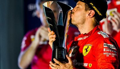 F1 2019, GP di Singapore: la Ferrari fa doppietta con Vettel che torna alla vittoria