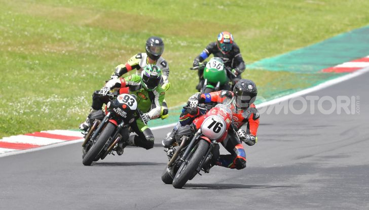Misano ospita l’ultima tappa del Trofeo Moto Guzzi Fast Endurance - Foto 2 di 4