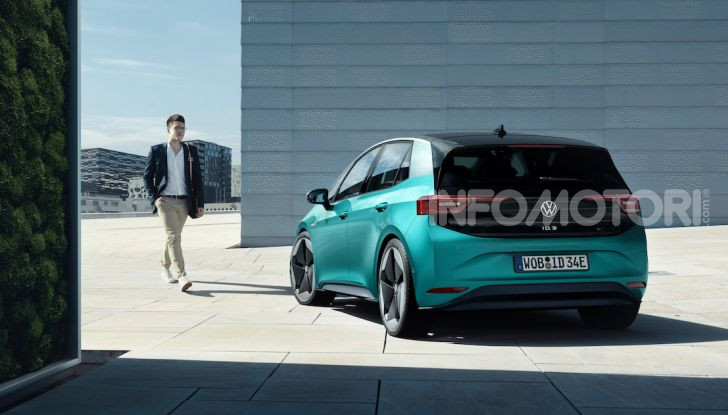 Volkswagen ID.3 R, la compatta elettrica dalle alte prestazioni - Foto 24 di 47
