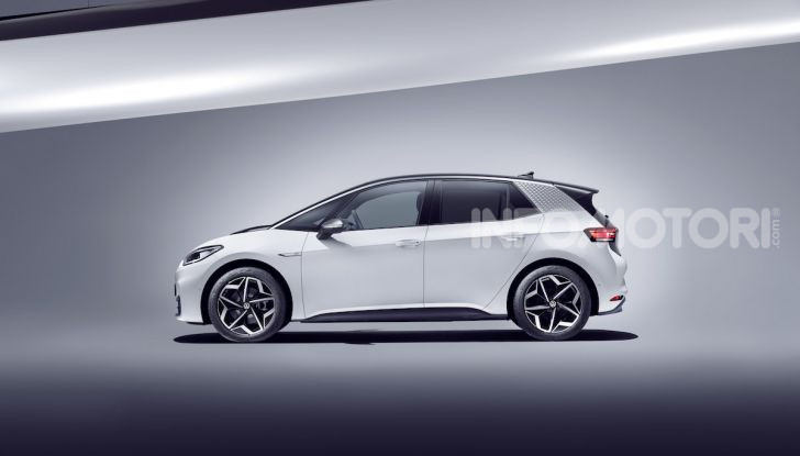 Volkswagen ID.3 R, la compatta elettrica dalle alte prestazioni - Foto 7 di 47