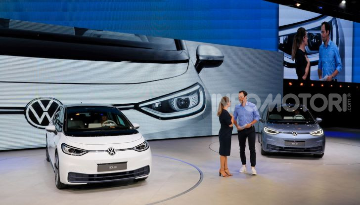 Volkswagen ID.3, la prima elettrica della famiglia ID VW - Foto 8 di 34
