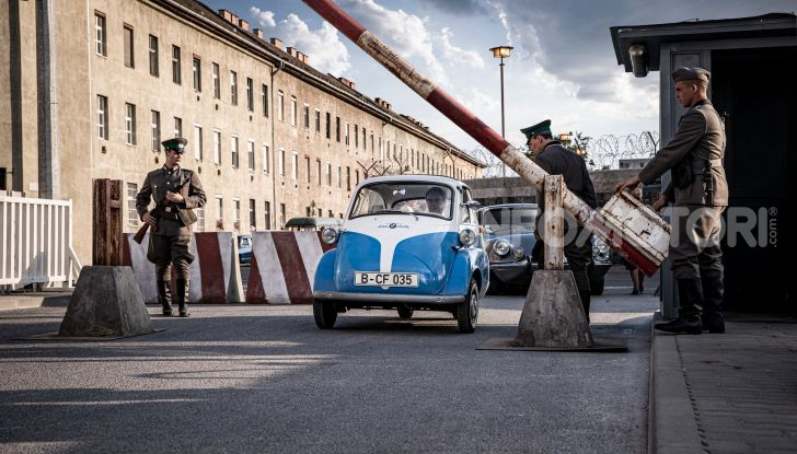 BMW Isetta, l’auto che salvò 9 persone durante la Guerra Fredda - Foto 2 di 4