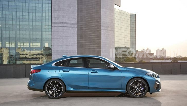 BMW Serie 2 Grand Coupé 2020, trazione anteriore e nuovo stile - Foto 2 di 49